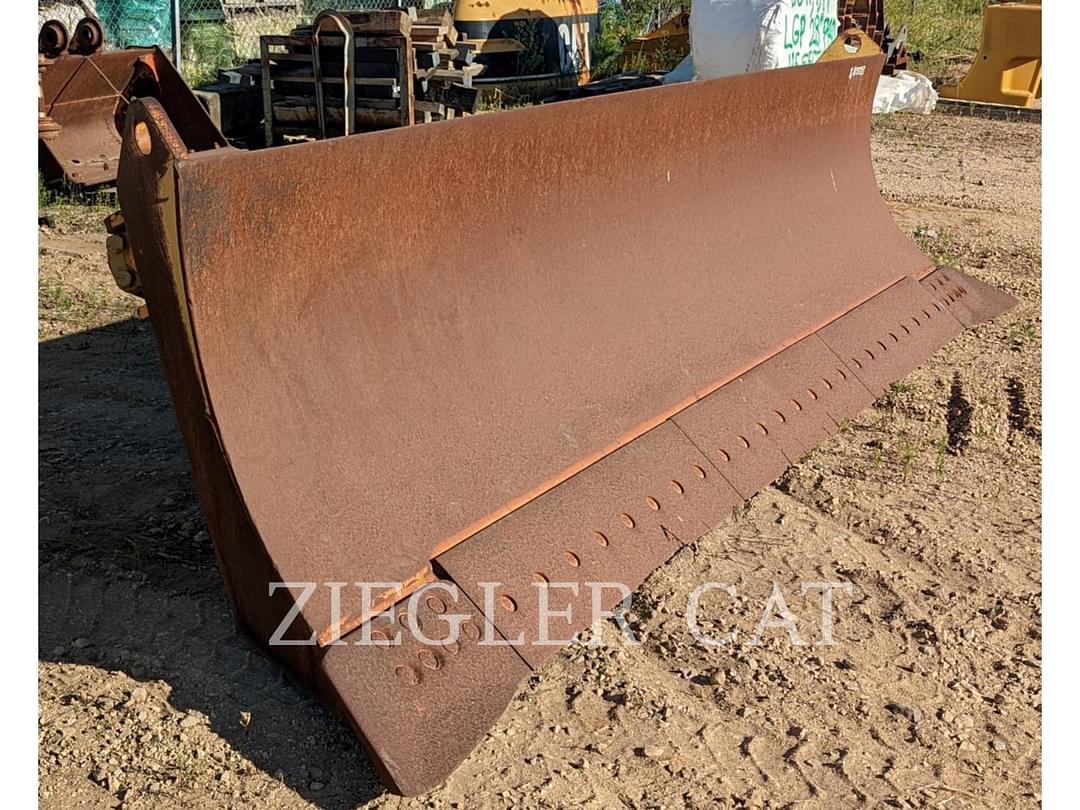 Image of Caterpillar Dozer Blade Image 1