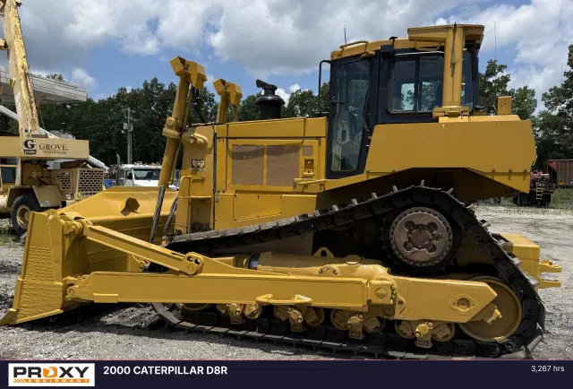 Image of Caterpillar D8R equipment image 2