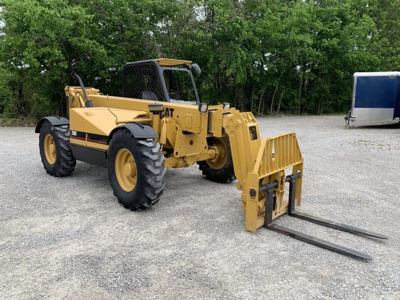 Main image Caterpillar TH83