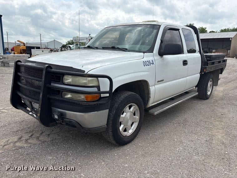 2000 Chevrolet 1500 Equipment Image0
