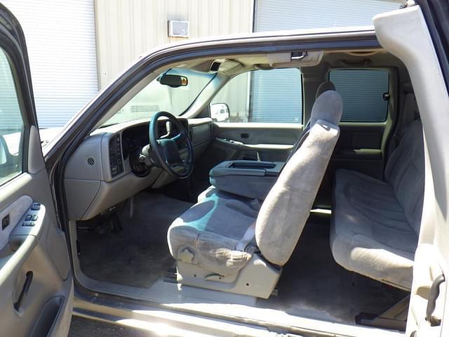Image of Chevrolet 1500 equipment image 4