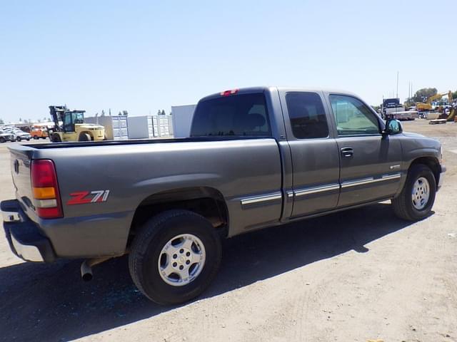 Image of Chevrolet 1500 equipment image 2