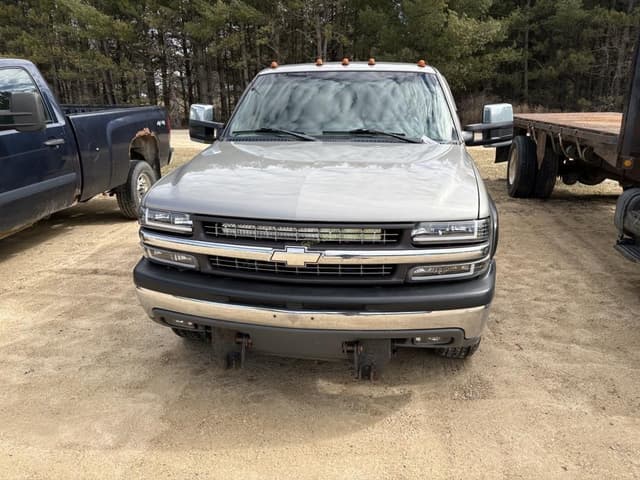 Image of Chevrolet 1500 equipment image 1