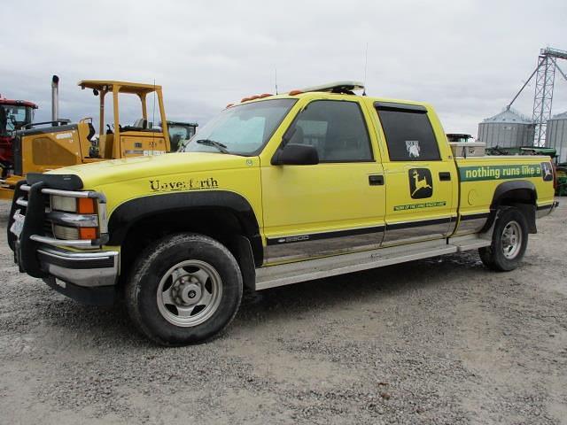 Image of Chevrolet 2500 equipment image 1