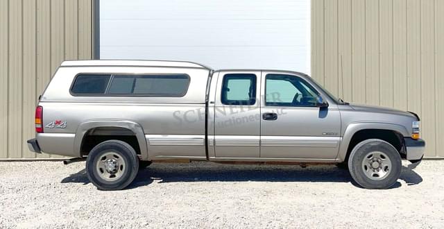 Image of Chevrolet 2500 equipment image 2