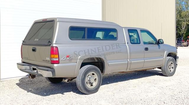 Image of Chevrolet 2500 equipment image 4