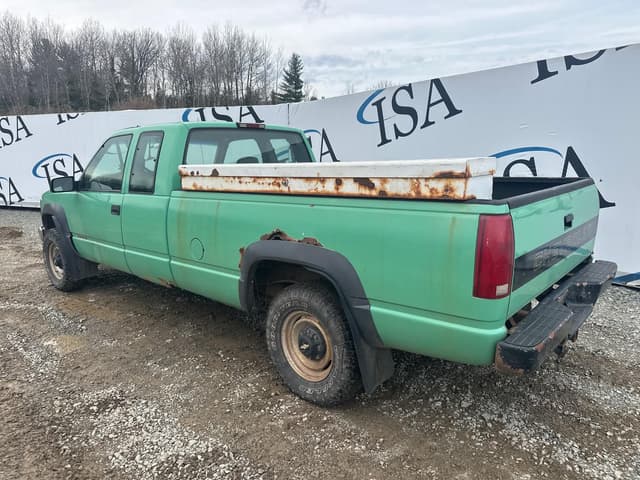 Image of Chevrolet 2500 equipment image 2