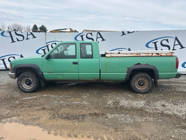 Image of Chevrolet 2500 equipment image 1