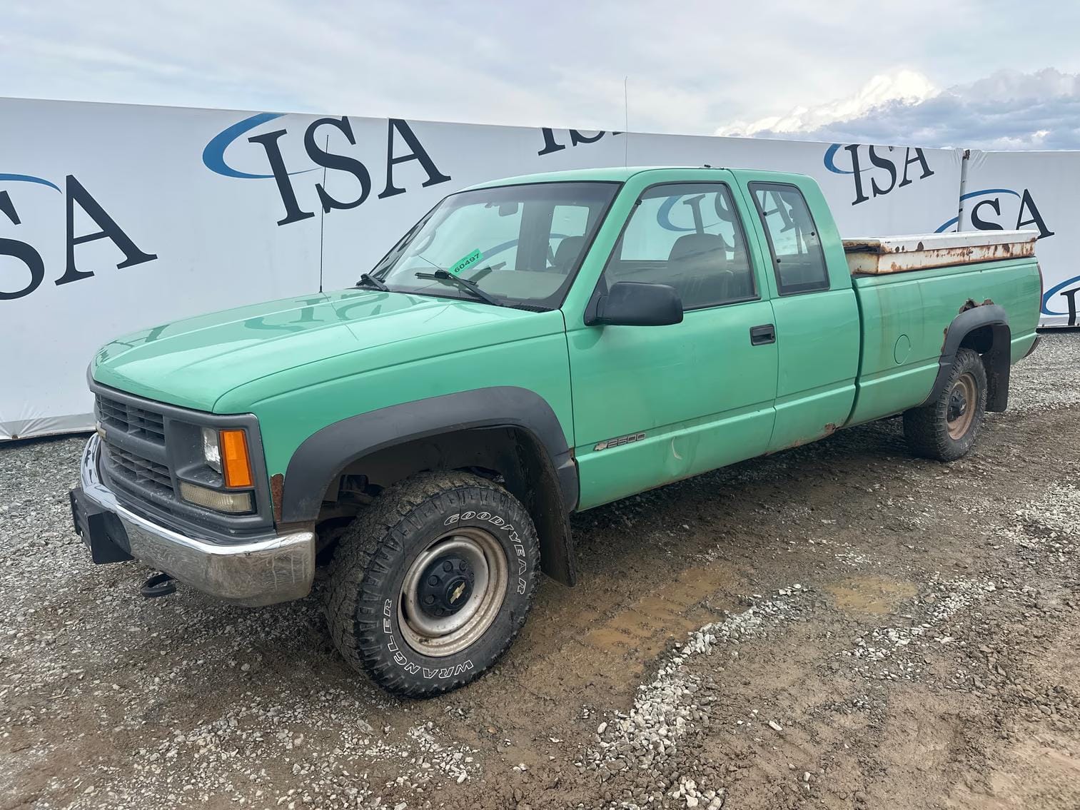 2000 Chevrolet 2500 Equipment Image0