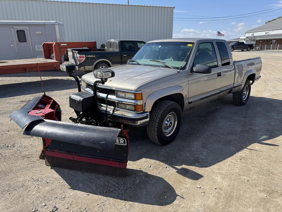 Image of Chevrolet 2500 Primary image