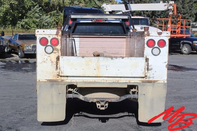 Image of Chevrolet 2500 equipment image 3