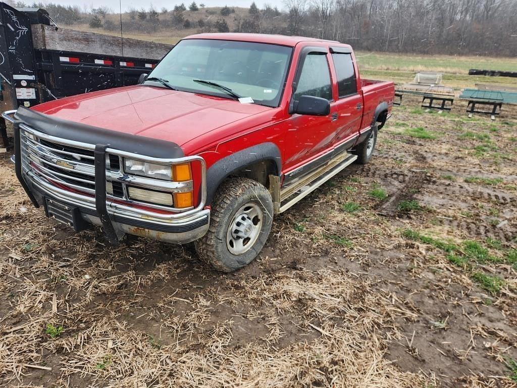 Image of Chevrolet 2500HD Primary image