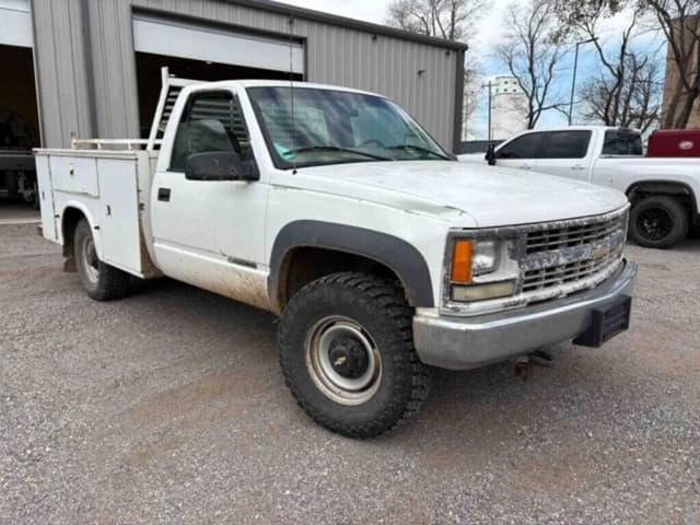 Image of Chevrolet 2500 equipment image 2