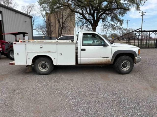 Image of Chevrolet 2500 equipment image 4