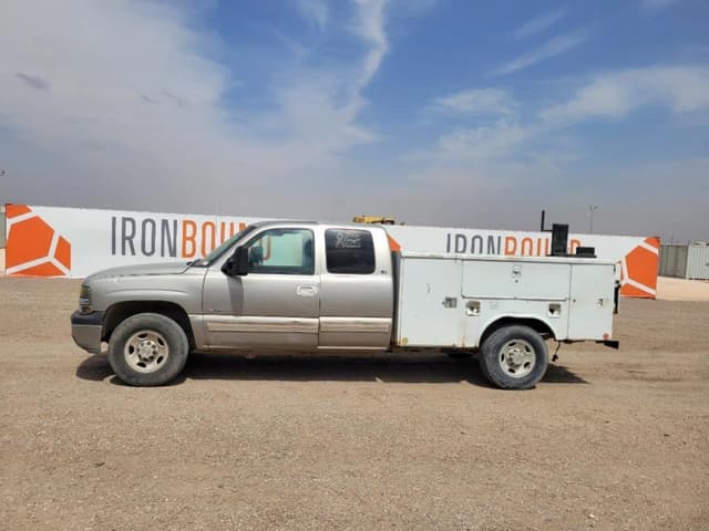 Image of Chevrolet 2500 equipment image 1