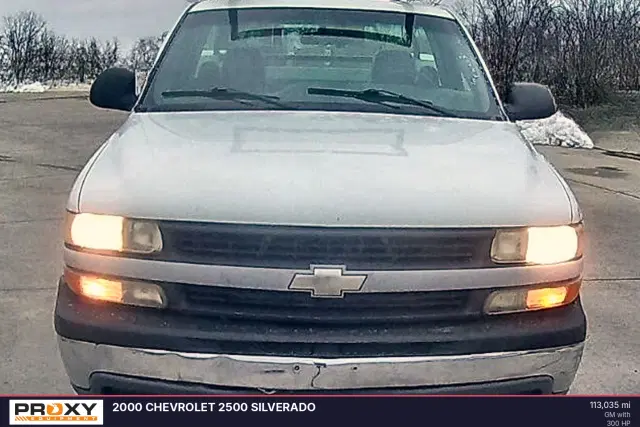 Image of Chevrolet 2500 equipment image 4