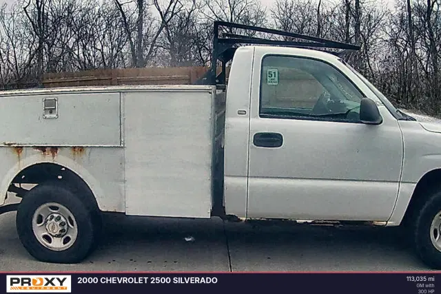 Image of Chevrolet 2500 equipment image 1