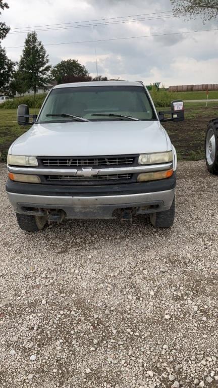 Image of Chevrolet 2500 equipment image 1