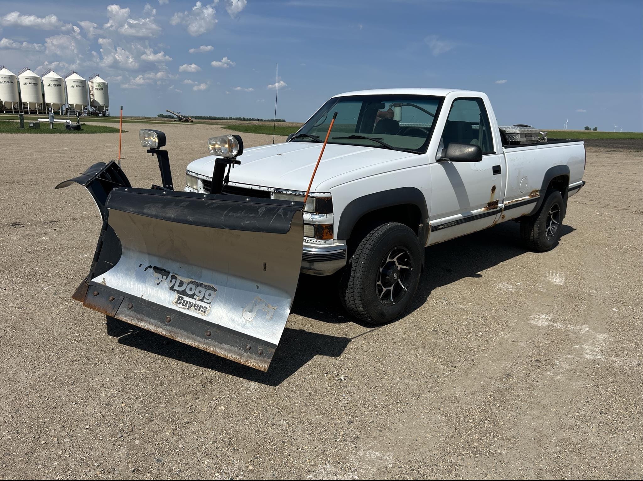 2000 Chevrolet 2500HD Equipment Image0