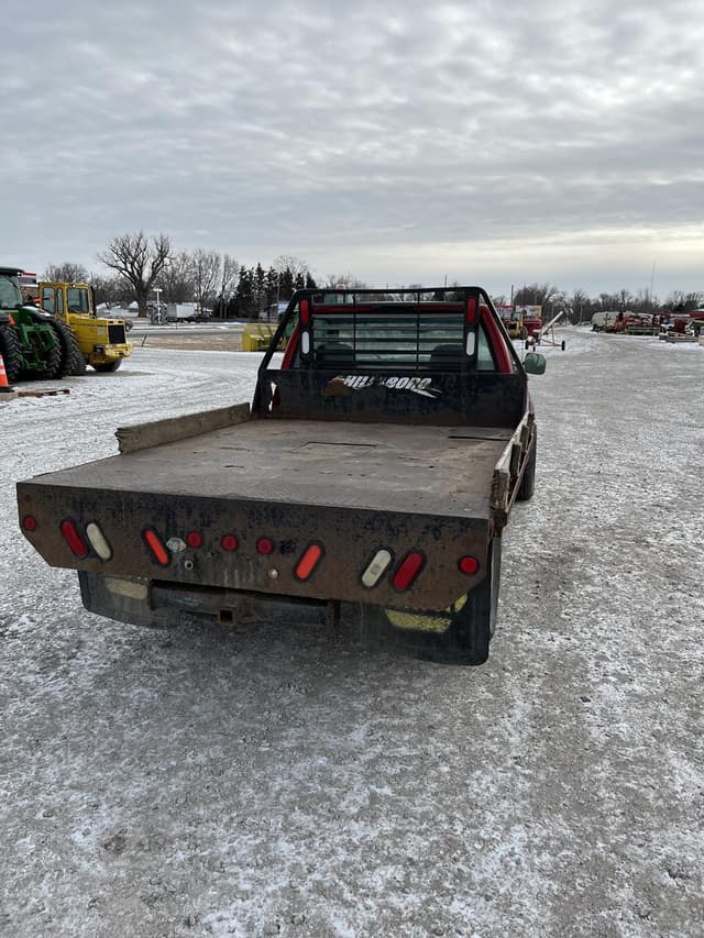 Image of Chevrolet 3500 equipment image 4