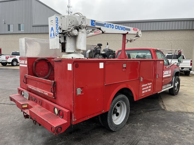 Image of Chevrolet 3500 equipment image 2