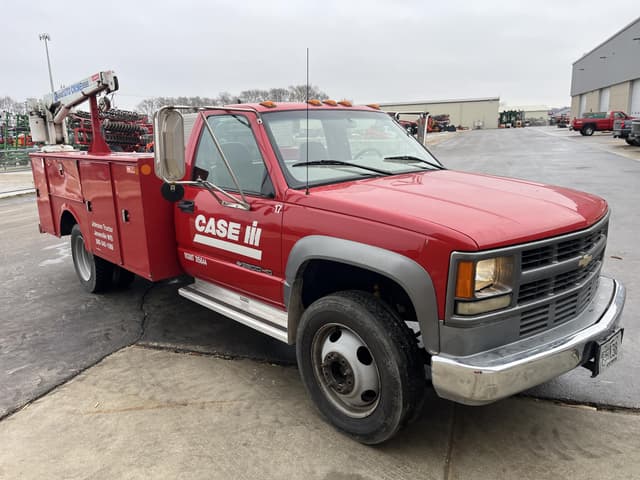 Image of Chevrolet 3500 equipment image 1