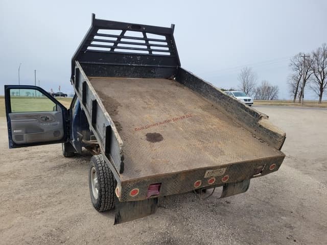 Image of Chevrolet 3500 equipment image 3