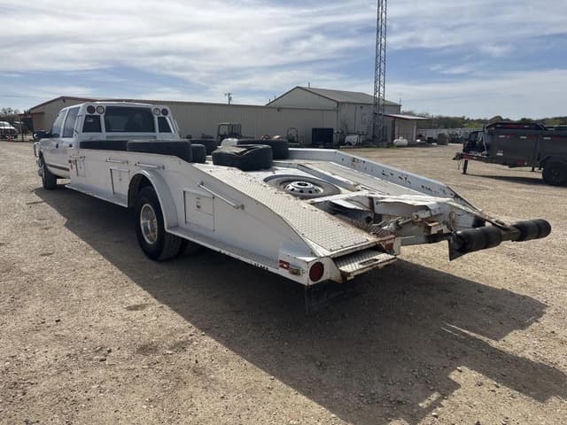 Image of Chevrolet 3500 equipment image 3