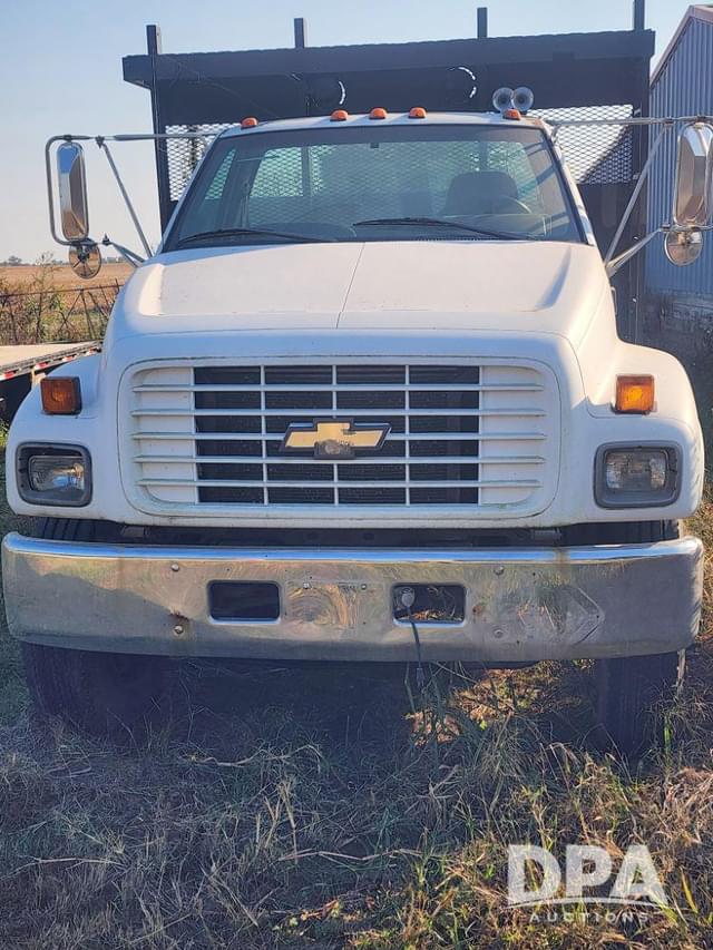 Image of Chevrolet 7500 equipment image 1