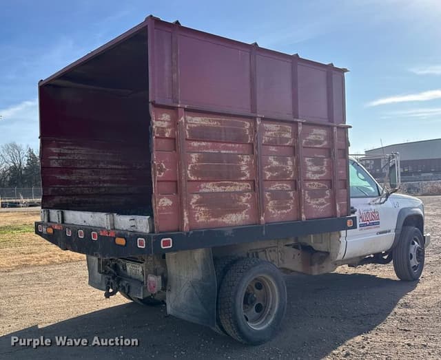 Image of Chevrolet C3500 equipment image 4