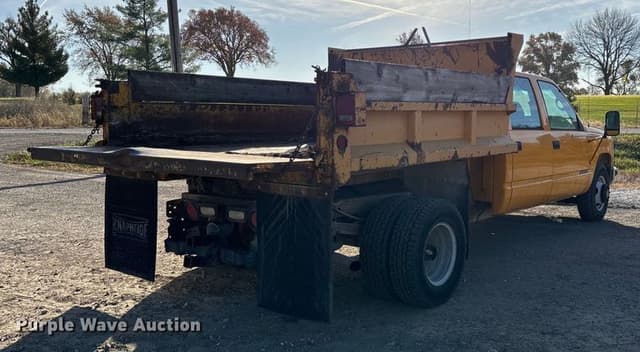 Image of Chevrolet C3500 equipment image 4