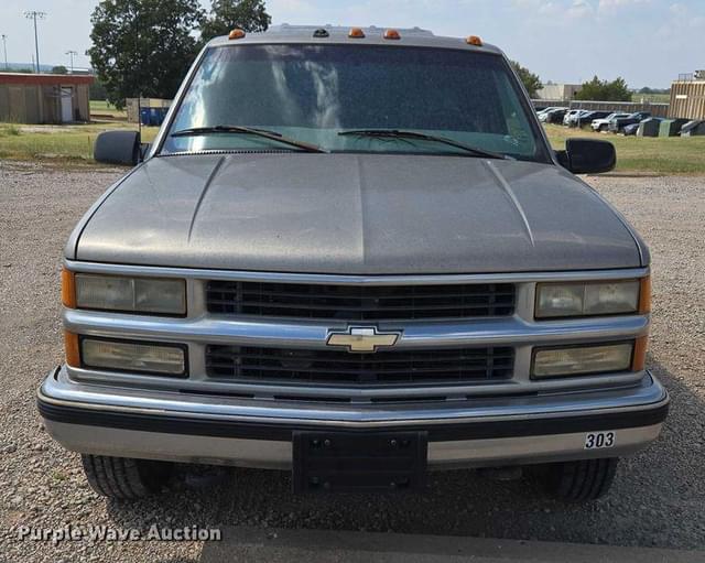 Image of Chevrolet C3500 equipment image 1