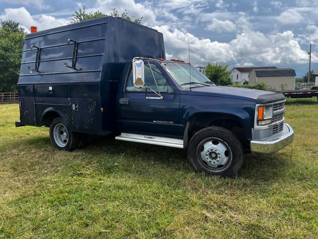 Image of Chevrolet C3500 equipment image 4