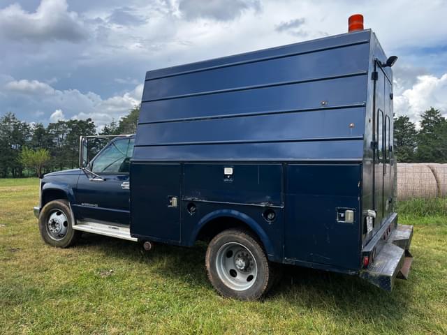 Image of Chevrolet C3500 equipment image 1