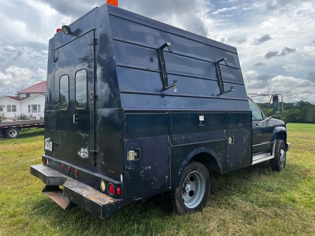 Image of Chevrolet C3500 equipment image 3