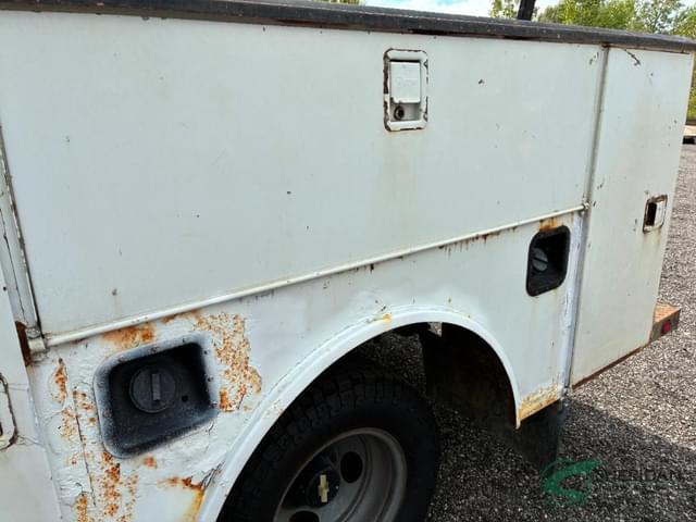 Image of Chevrolet C3500 equipment image 2
