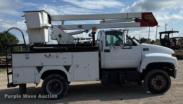 Image of Chevrolet C6500 equipment image 3