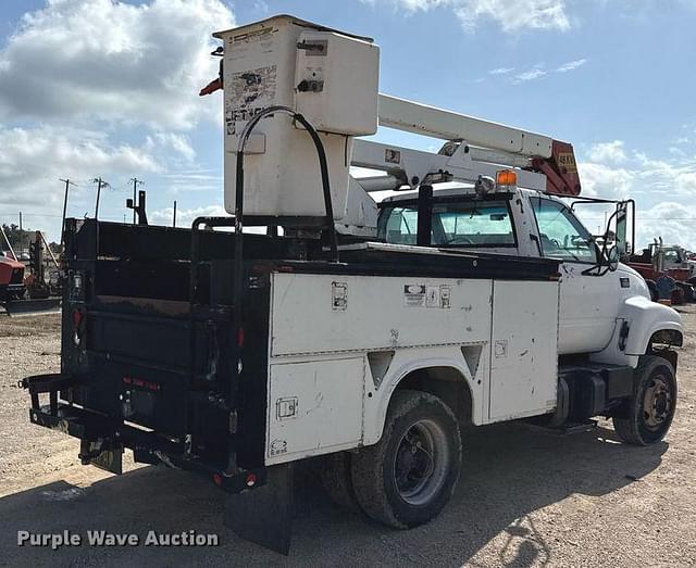 Image of Chevrolet C6500 equipment image 4
