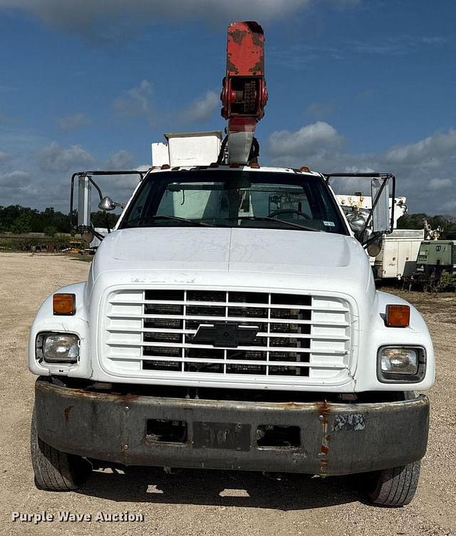 Image of Chevrolet C6500 equipment image 1
