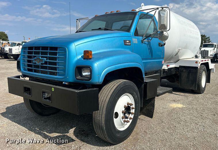 Image of Chevrolet C7500 Primary image