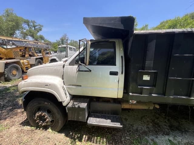Image of Chevrolet C7500 equipment image 1