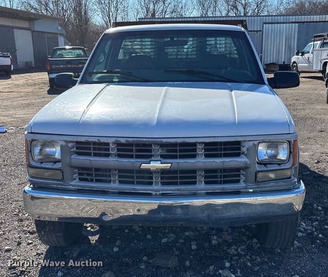 Image of Chevrolet K2500 equipment image 1