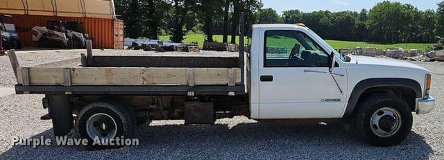 Image of Chevrolet K3500 equipment image 3