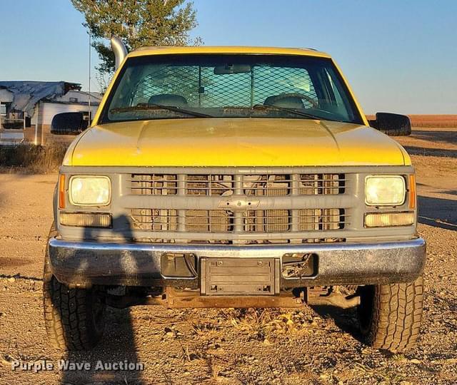 Image of Chevrolet 3500 equipment image 1