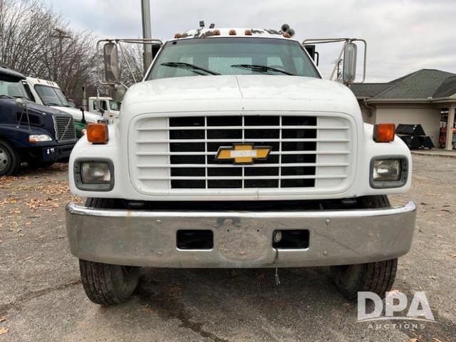 Image of Chevrolet C7500 equipment image 1