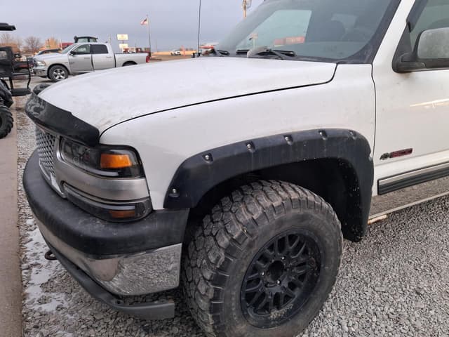 Image of Chevrolet 1500 equipment image 2