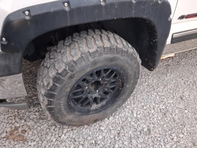 Image of Chevrolet 1500 equipment image 4