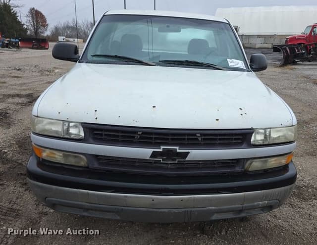 Image of Chevrolet 1500 equipment image 1