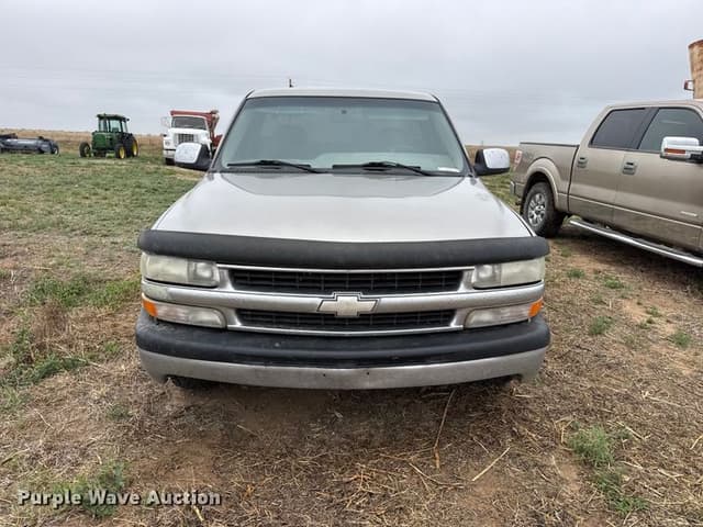 Image of Chevrolet Silverado equipment image 1
