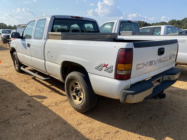 Image of Chevrolet 1500 equipment image 1